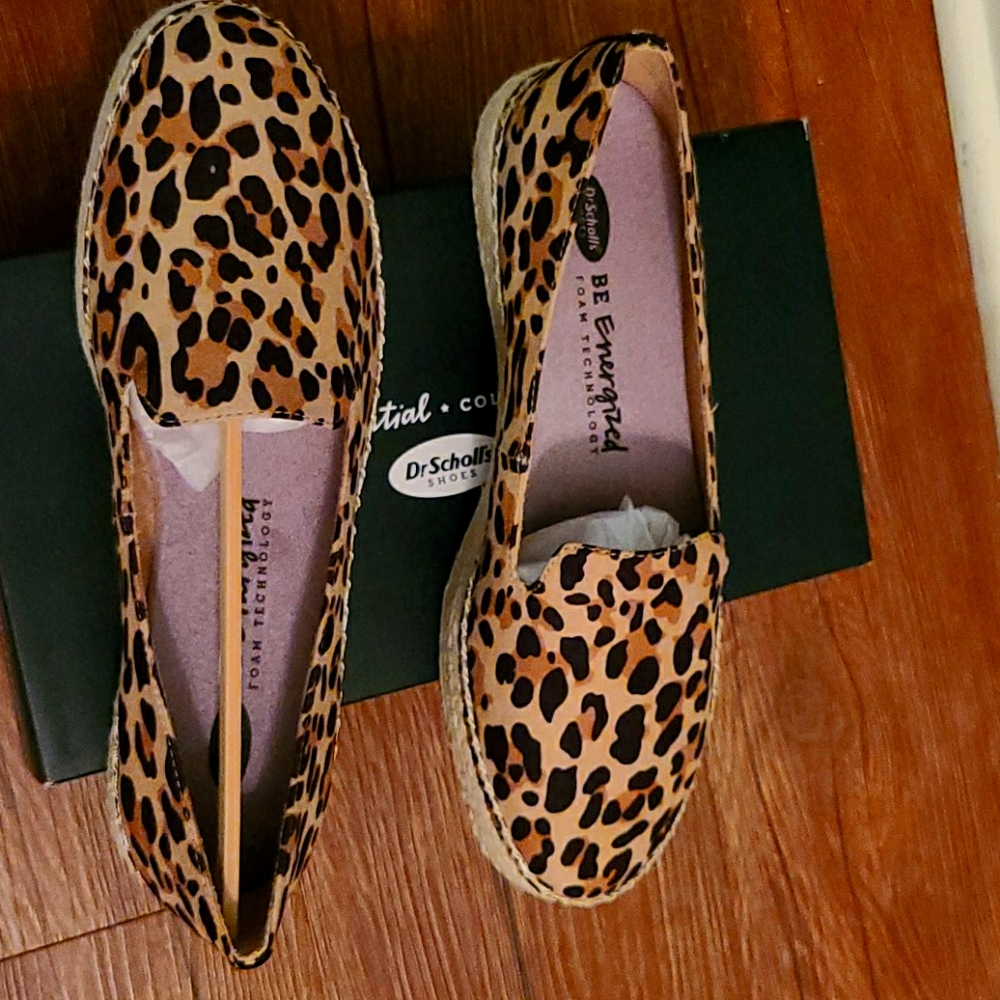 Dr.Scholl's Cheeta print shoes
